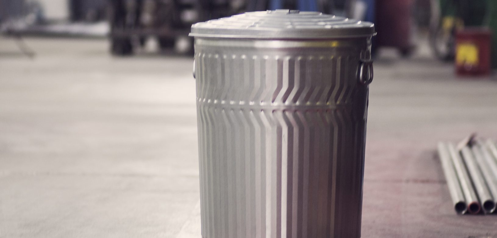 Commercial Trash Cans 